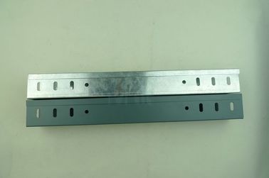 Perforasyonlu paslanmaz çelik elektrik kablosu tepsisi standart ISO ile galvanizli GI kablo tepsisi