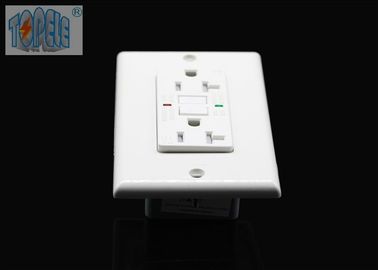 15A 125V AC GFCI Alıcılar Dupleks Dönüştürmeye Dirençli Hayat Sonu İzleme Fonksiyonu